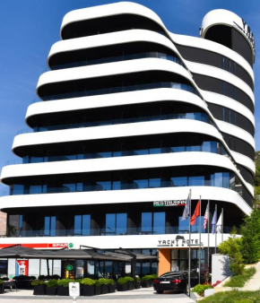 Yacht Hotel, Vlorë